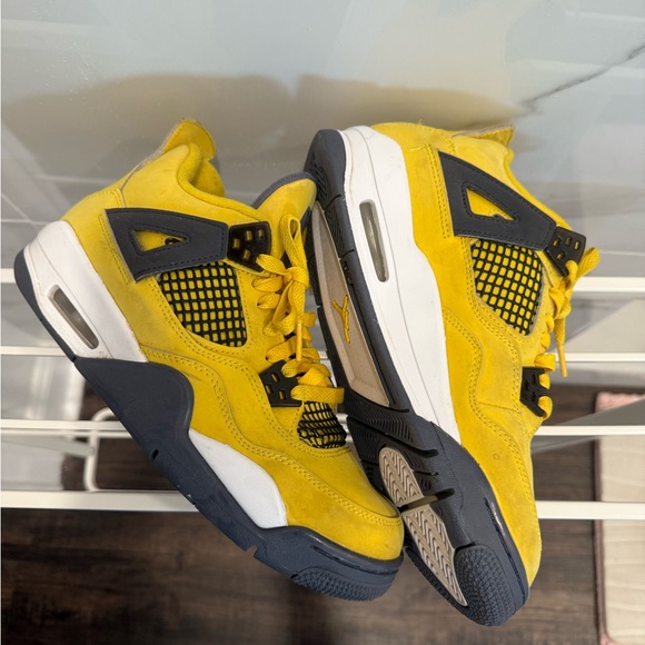 Air Jordan 4 Retro Lightening sneakers, sz 6.5Y, EUC but gently worn! - Picture 7 of 13